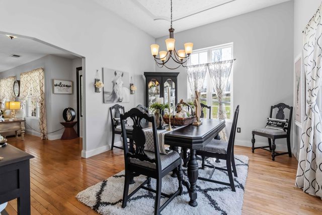 398 Carriage Lane, Jamestown, KY 42629