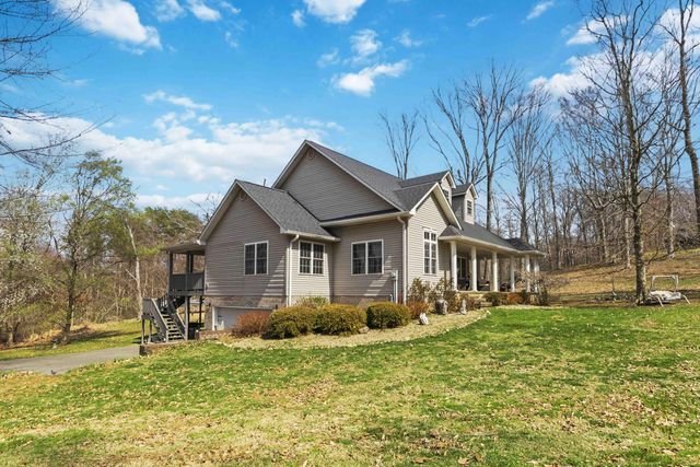 398 Carriage Lane, Jamestown, KY 42629