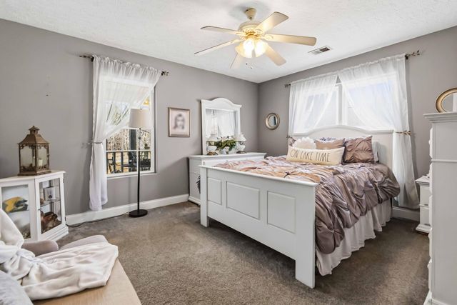 398 Carriage Lane, Jamestown, KY 42629