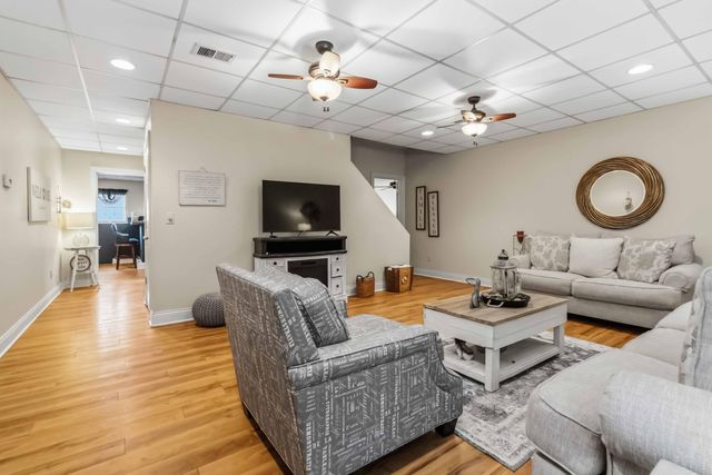 398 Carriage Lane, Jamestown, KY 42629