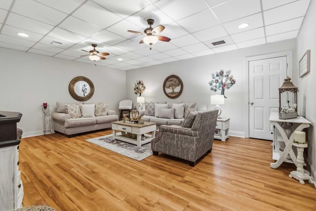 398 Carriage Lane, Jamestown, KY 42629