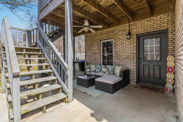 398 Carriage Lane, Jamestown, KY 42629