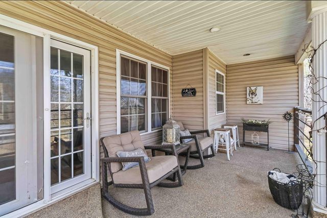 398 Carriage Lane, Jamestown, KY 42629