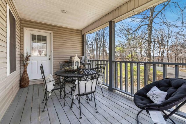 398 Carriage Lane, Jamestown, KY 42629