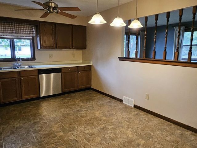 1844 Garden Drive, Janesville, WI 53546