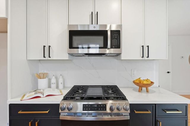 3501 Longview Drive, San Bruno, CA 94066