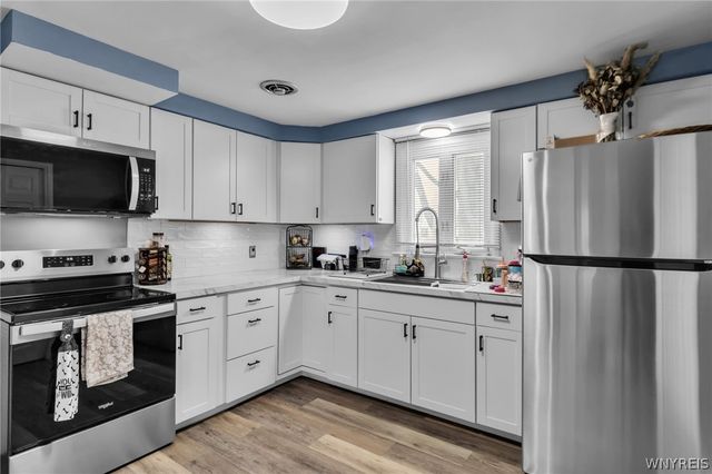 21 Eisenhower Drive, Lockport City, NY 14094