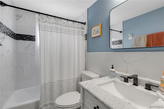 21 Eisenhower Drive, Lockport City, NY 14094