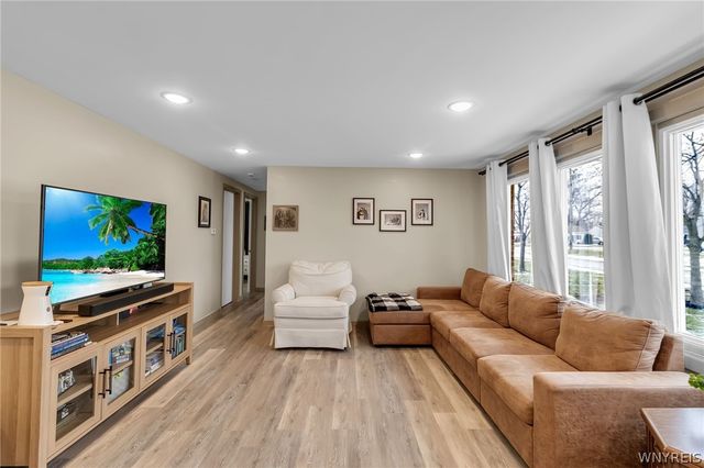 21 Eisenhower Drive, Lockport City, NY 14094