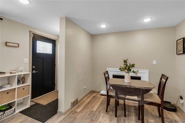 21 Eisenhower Drive, Lockport City, NY 14094