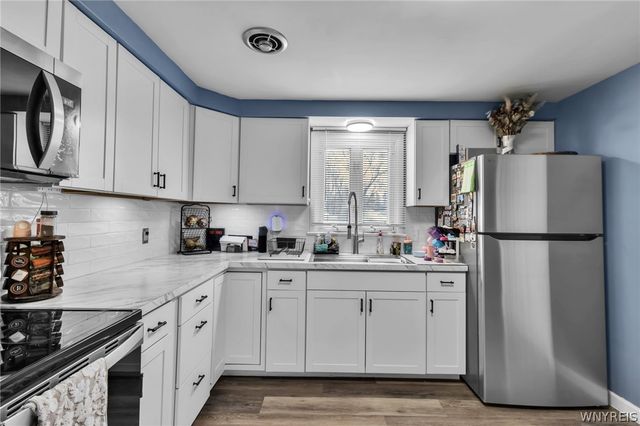 21 Eisenhower Drive, Lockport City, NY 14094