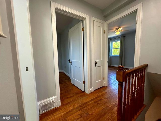 7 CLIFFORD AVE, Alexandria, VA 22305
