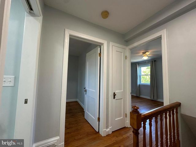 7 CLIFFORD AVE, Alexandria, VA 22305