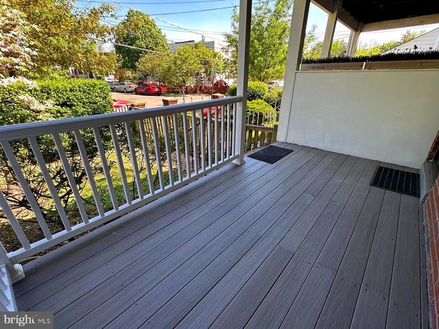 7 CLIFFORD AVE, Alexandria, VA 22305