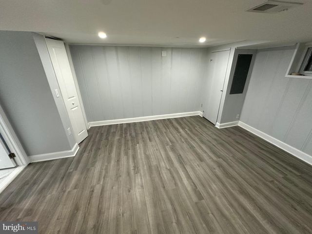 7 CLIFFORD AVE, Alexandria, VA 22305