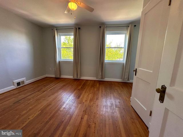 7 CLIFFORD AVE, Alexandria, VA 22305