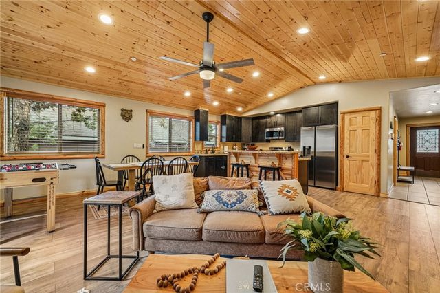 933 Spruce, Big Bear City, CA 92314