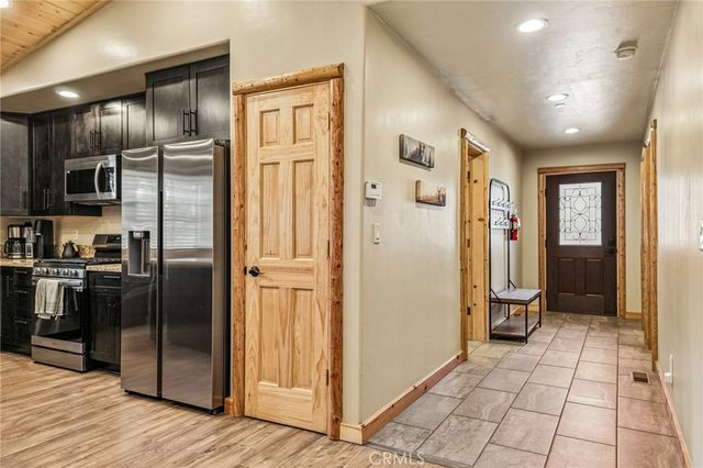 933 Spruce, Big Bear City, CA 92314