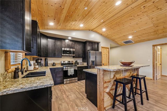 933 Spruce, Big Bear City, CA 92314