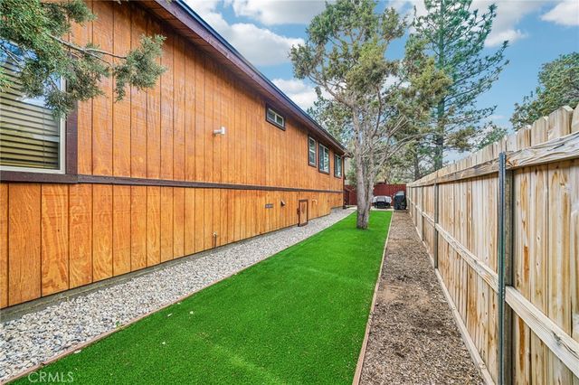 933 Spruce, Big Bear City, CA 92314