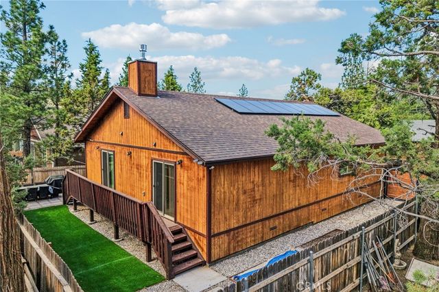 933 Spruce, Big Bear City, CA 92314