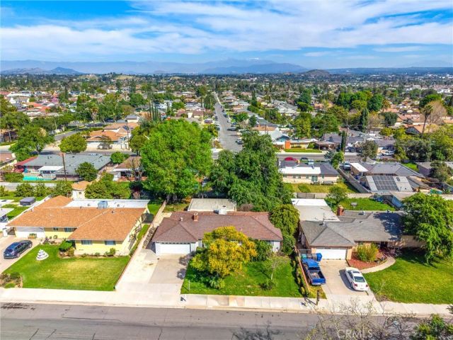 5137 Peacock, Riverside, CA 92505