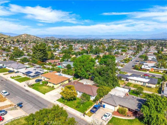 5137 Peacock, Riverside, CA 92505