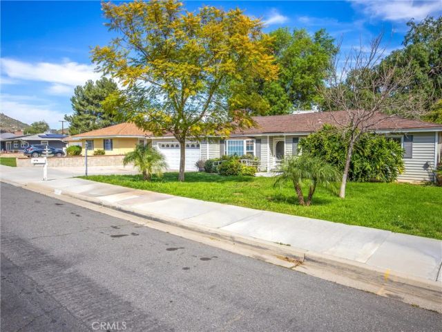 5137 Peacock, Riverside, CA 92505