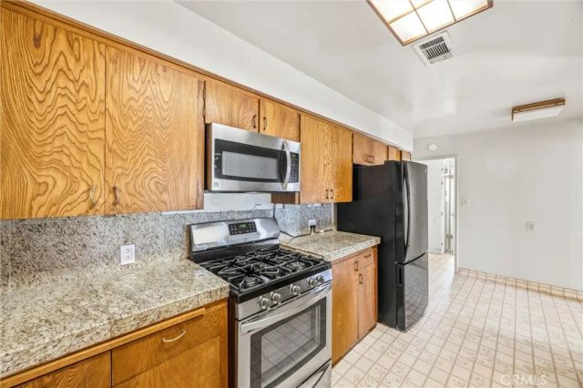 5137 Peacock, Riverside, CA 92505