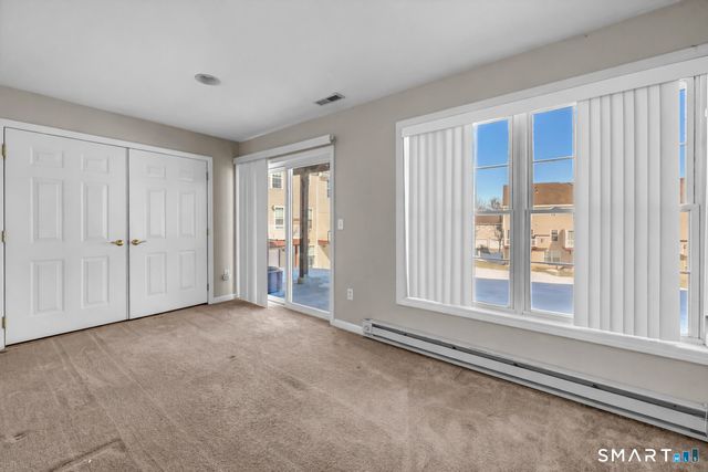 902 Sienna Drive 902, Danbury, CT 06810