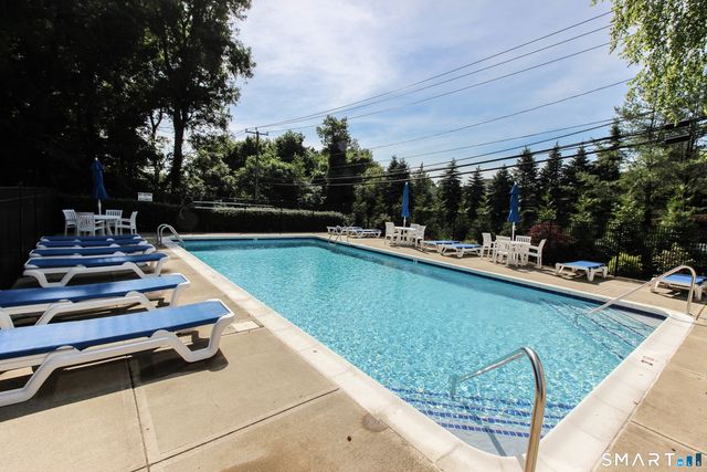 902 Sienna Drive 902, Danbury, CT 06810