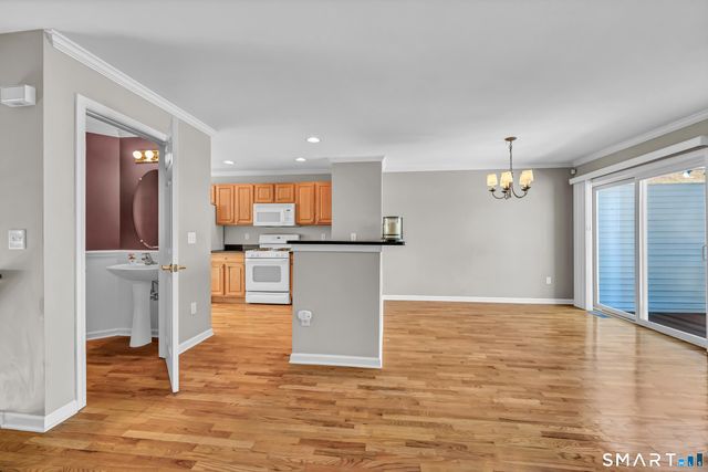 902 Sienna Drive 902, Danbury, CT 06810