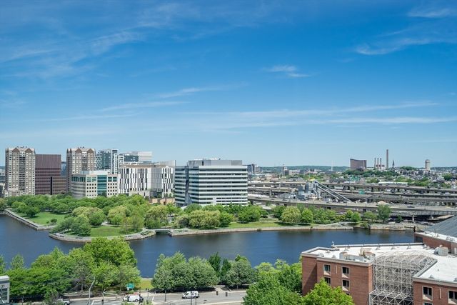 6 Whittier Place 17D, Boston, MA 02114