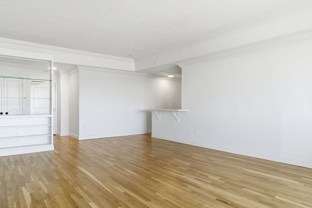 6 Whittier Place 17D, Boston, MA 02114