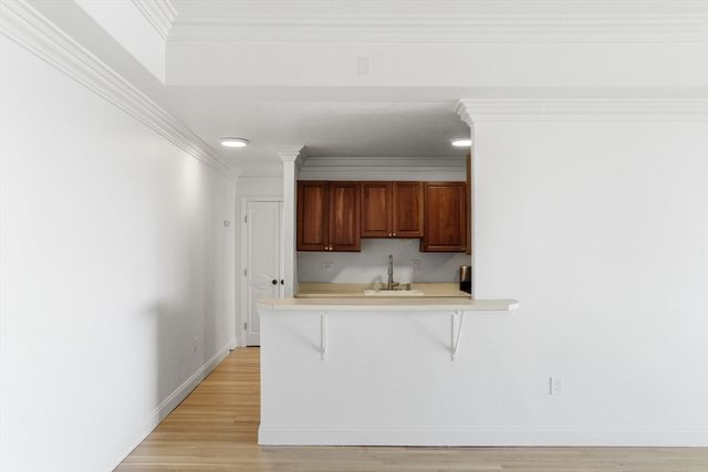 6 Whittier Place 17D, Boston, MA 02114