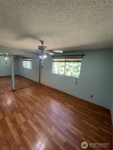 32508 44th Avenue S, Federal Way, WA 98001
