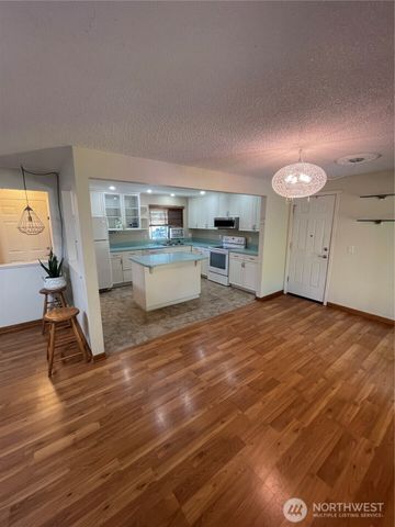 32508 44th Avenue S, Federal Way, WA 98001