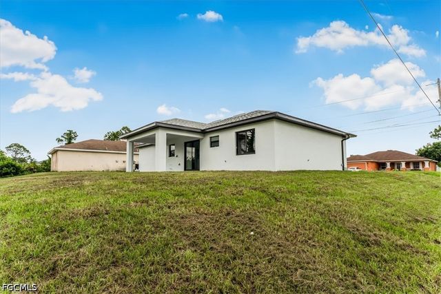 3609 22nd ST SW, Lehigh Acres, FL 33976