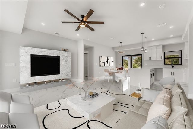 3609 22nd ST SW, Lehigh Acres, FL 33976