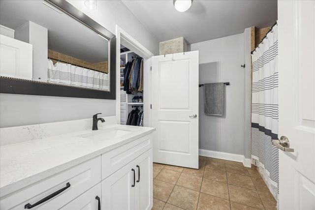 360 Nueces ST 4009, Austin, TX 78701