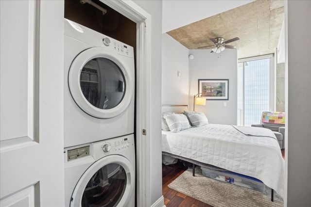 360 Nueces ST 4009, Austin, TX 78701