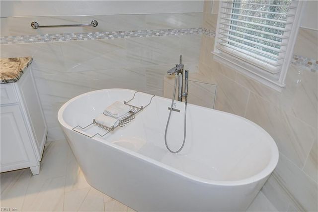 949 Royal Cove WAY, Virginia Beach, VA 23454