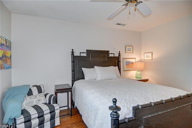 949 Royal Cove WAY, Virginia Beach, VA 23454