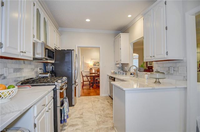 949 Royal Cove WAY, Virginia Beach, VA 23454