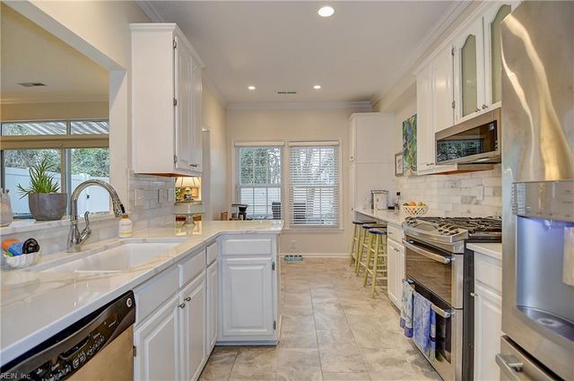 949 Royal Cove WAY, Virginia Beach, VA 23454