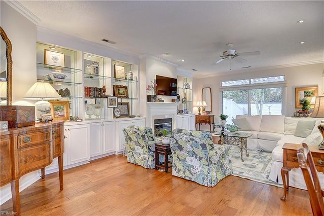 949 Royal Cove WAY, Virginia Beach, VA 23454