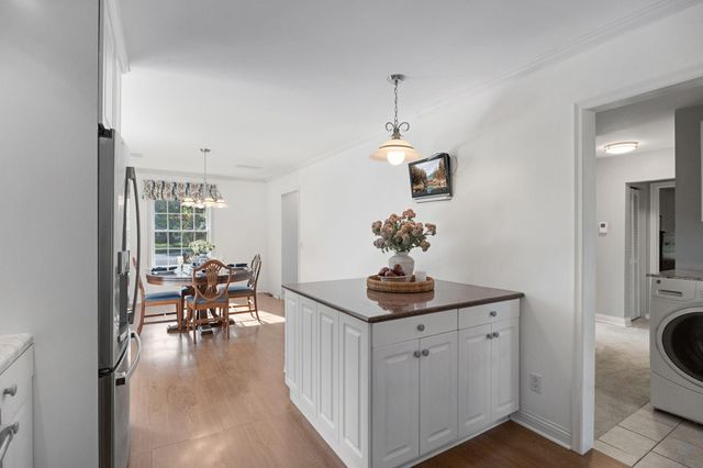 4812 Valley View Road, Edina, MN 55424