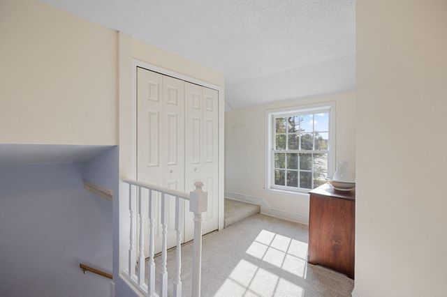 4812 Valley View Road, Edina, MN 55424