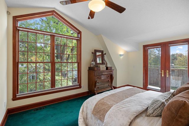 4812 Valley View Road, Edina, MN 55424