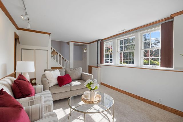 4812 Valley View Road, Edina, MN 55424